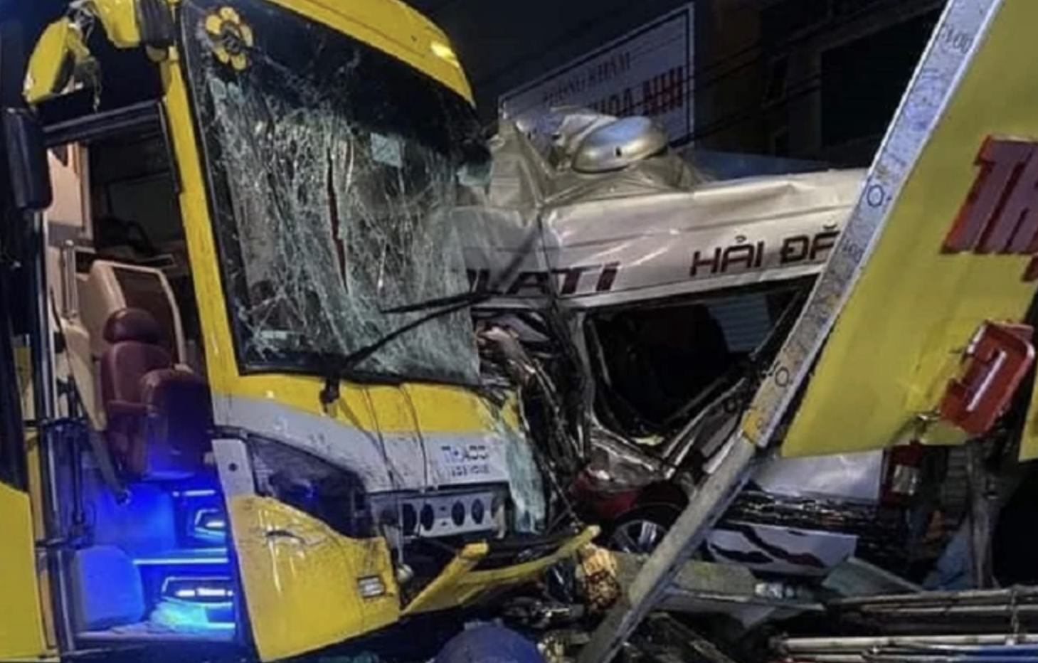 Vụ tai nạn tr&ecirc;n QL20: T&agrave;i xế xe Th&agrave;nh Bưởi đang bị C&ocirc;ng an L&acirc;m Đồng tước bằng l&aacute;i ba th&aacute;ng - Ảnh 1.