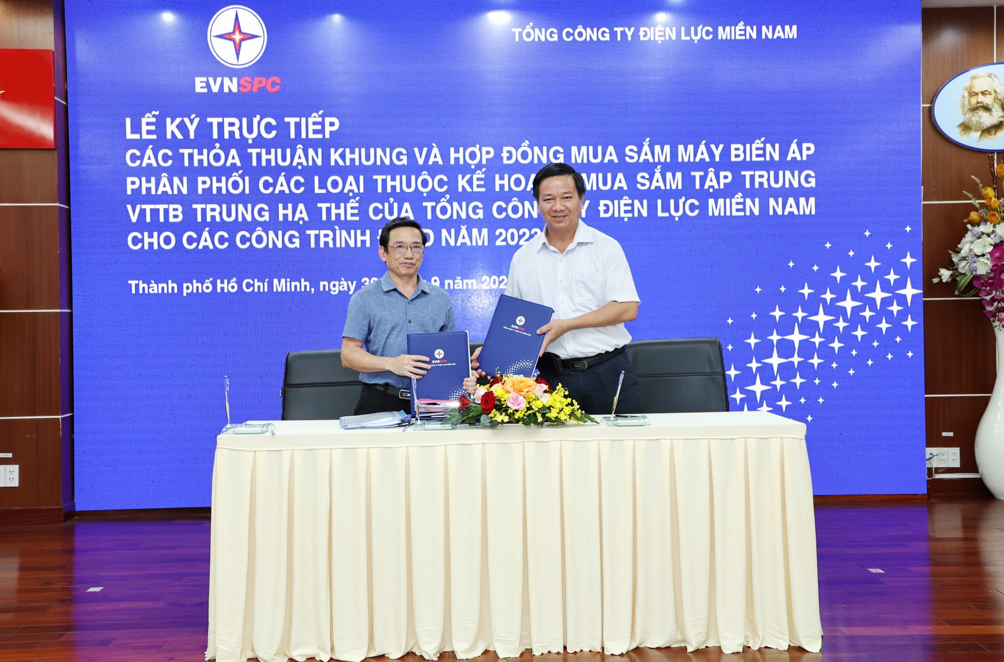 EVNSPC ho&agrave;n tất thủ tục cho c&ocirc;ng tr&igrave;nh đầu tư x&acirc;y dựng năm 2023 - Ảnh 2.