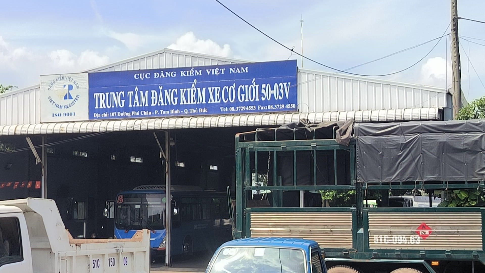 Nhu cầu kiểm định &ocirc; t&ocirc; tăng, Cục Đăng kiểm khuyến c&aacute;o người d&acirc;n đăng k&yacute; qua app - Ảnh 2.