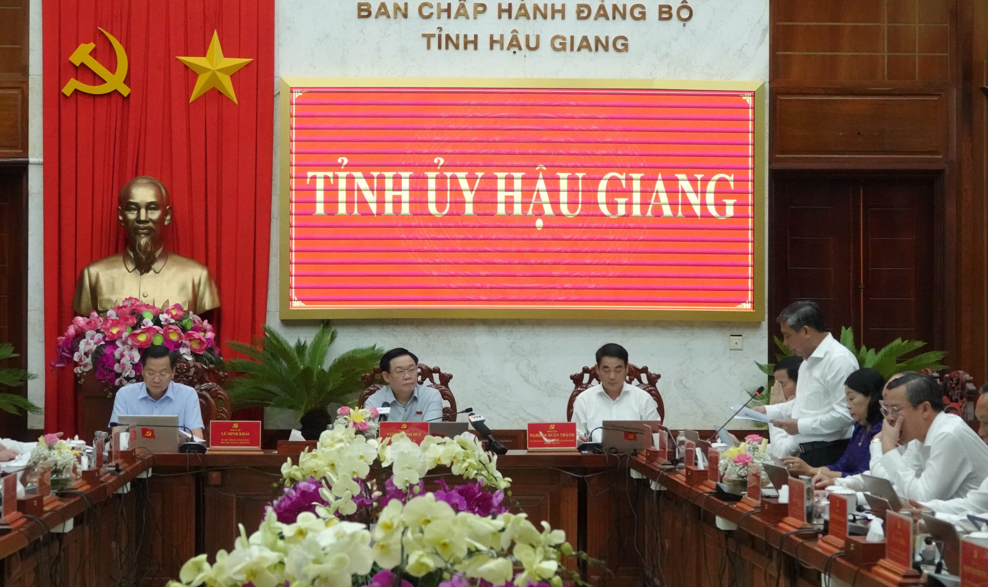 Chủ tịch Quốc hội: Hậu Giang tính toán phát huy hiệu quả đầu tư 2 tuyến cao tốc - Ảnh 1. Chủ tịch Quốc hội: Hậu Giang tính toán phát huy hiệu quả đầu tư 2 tuyến cao tốc - Ảnh 1.