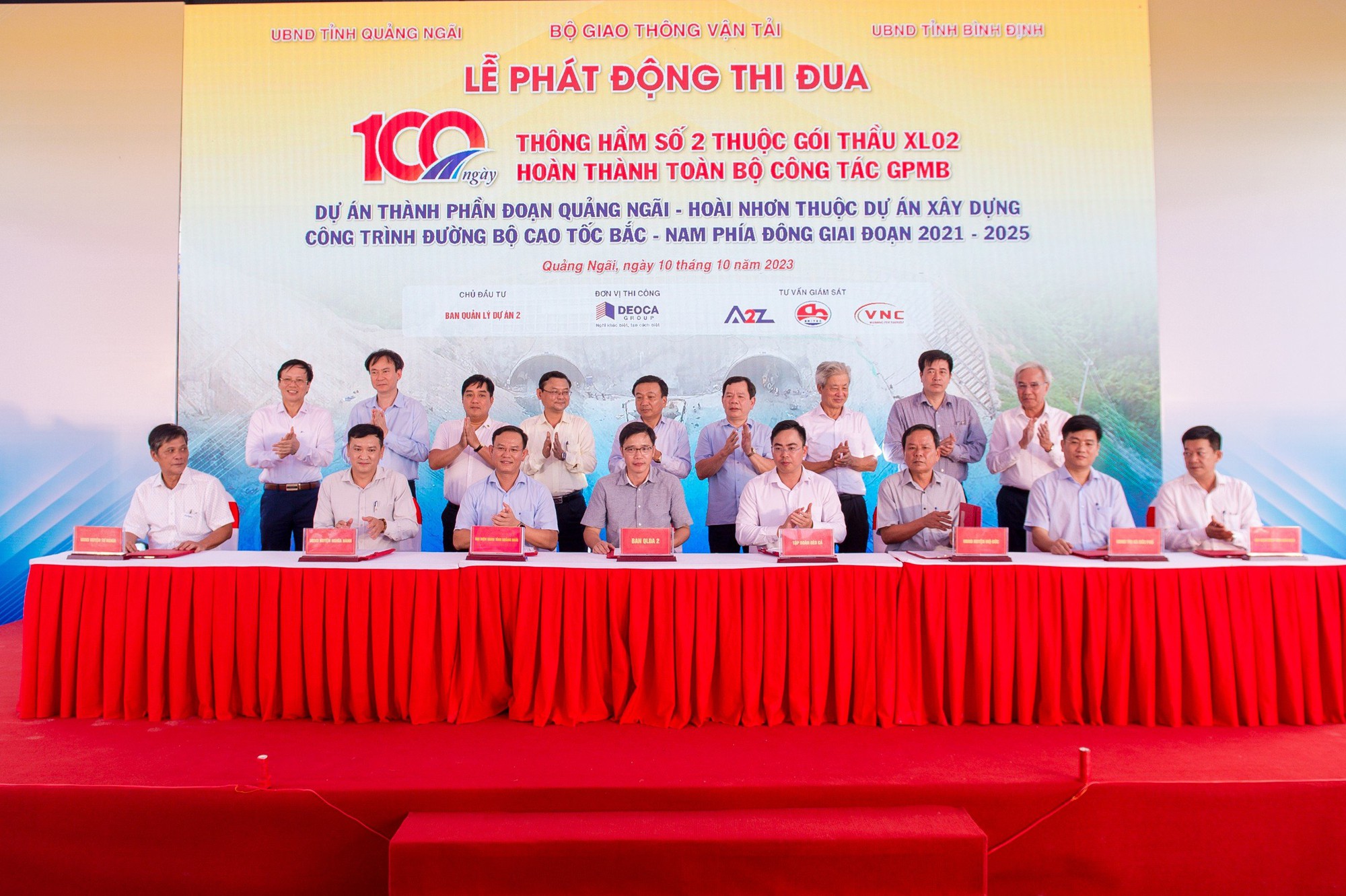 Thứ trưởng Nguyễn Danh Huy: 100 ngày đêm quyết định tiến độ cao tốc Quảng Ngãi-Hoài Nhơn - Ảnh 6. Thứ trưởng Nguyễn Danh Huy: 100 ngày đêm quyết định tiến độ cao tốc Quảng Ngãi-Hoài Nhơn - Ảnh 6.