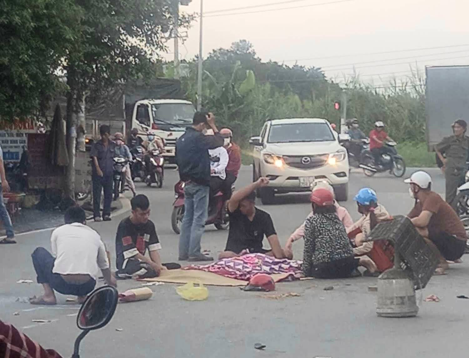 Dự họp kh&ocirc;ng đ&uacute;ng th&agrave;nh phần, quyền chủ tịch huyện bị ph&ecirc; b&igrave;nh - Ảnh 2.