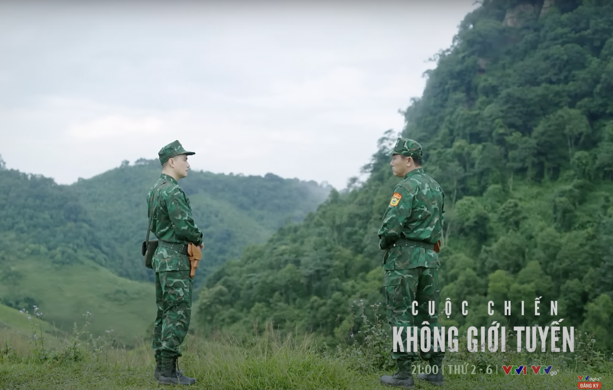 Đồn trưởng Trung v&agrave; đồn ph&oacute; Quang t&acirc;m sự về những trăn trở tại địa b&agrave;n.