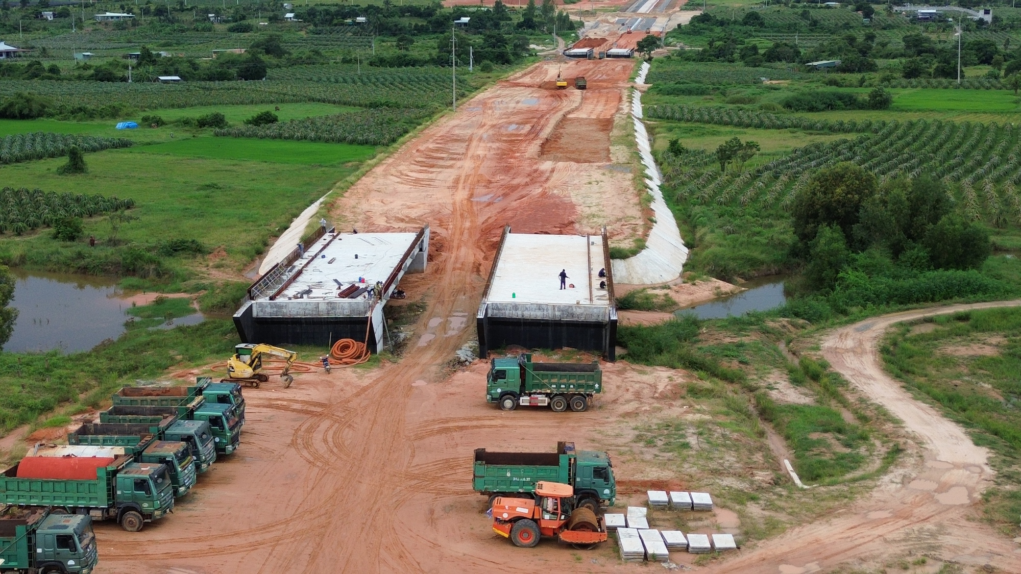 Đường nối cao tốc Phan Thiết &ndash; Dầu Gi&acirc;y lỡ hẹn ng&agrave;y th&ocirc;ng xe - Ảnh 2.