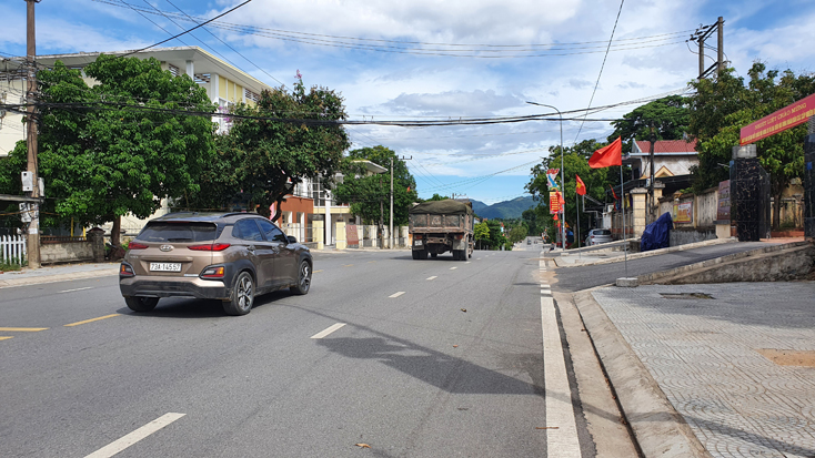 Bộ GTVT phản hồi kiến nghị sửa chữa, n&acirc;ng cấp quốc lộ 12A qua Quảng B&igrave;nh - Ảnh 1.