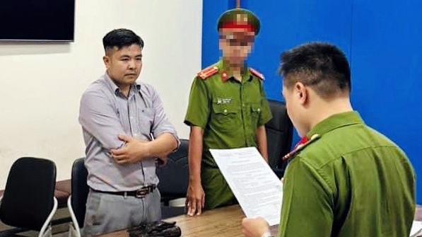 Hải Ph&ograve;ng: Tạm giam t&agrave;i xế kh&ocirc;ng chấp h&agrave;nh kiểm tra nồng độ cồn, livestream tr&ecirc;n MXH  - Ảnh 1.