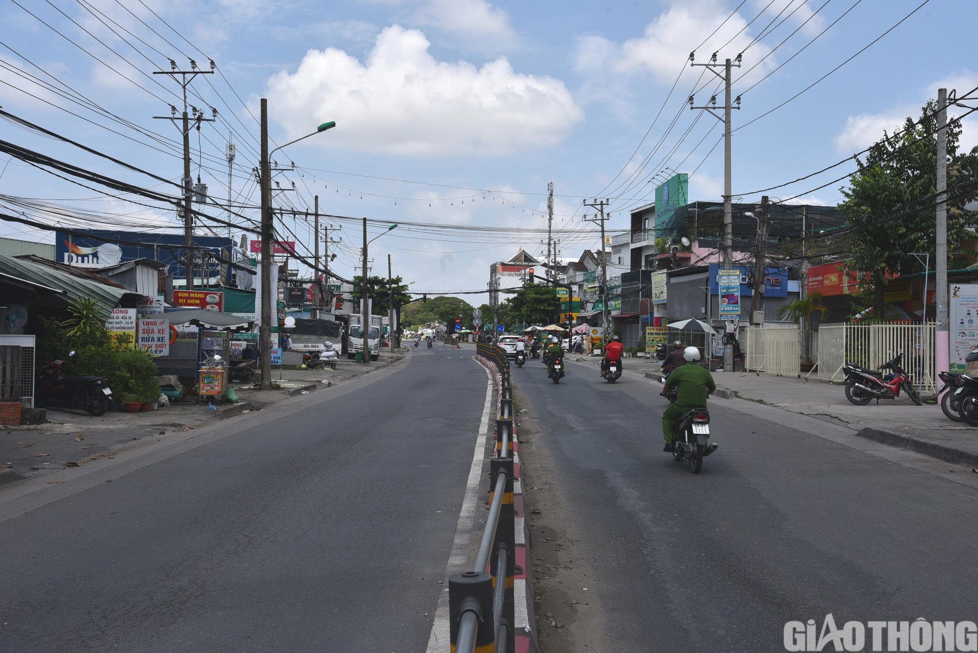Cận cảnh 7km quốc lộ 91 ở Cần Thơ đang chờ mở rộng - Ảnh 6.