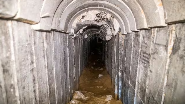 Điều &iacute;t biết về hệ thống đường hầm như "th&agrave;nh phố dưới l&ograve;ng đất" của Hamas - Ảnh 1.
