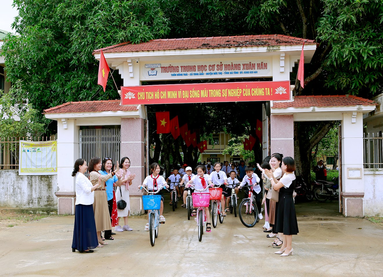 Hoạt động thiện nguyện &ndash; N&eacute;t đẹp trong văn h&oacute;a doanh nghiệp của TAPETCO - Ảnh 3.