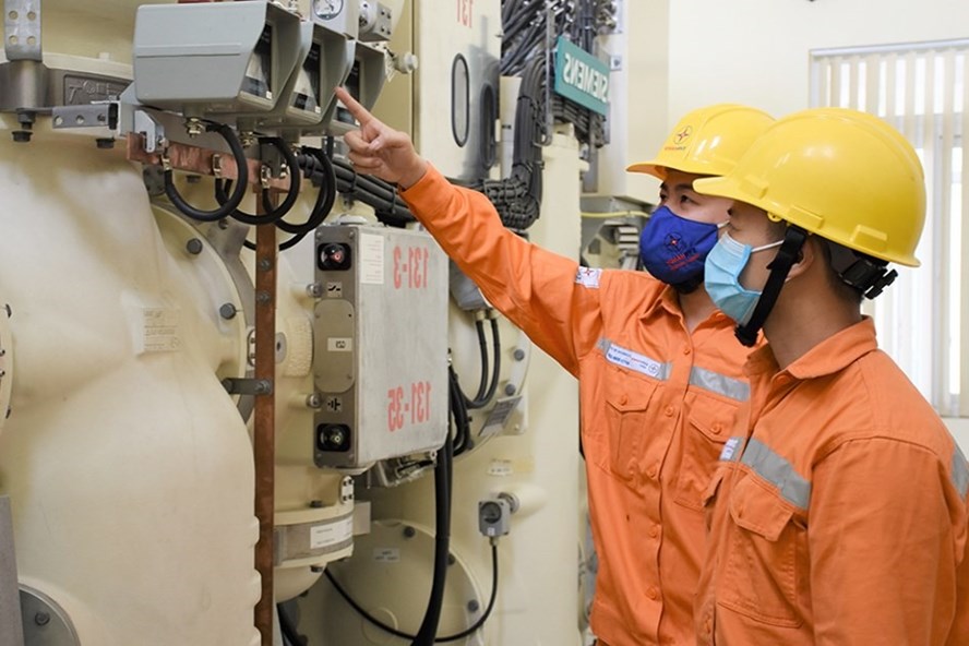 Loạt bất cập về gi&aacute; điện - Ảnh 1.