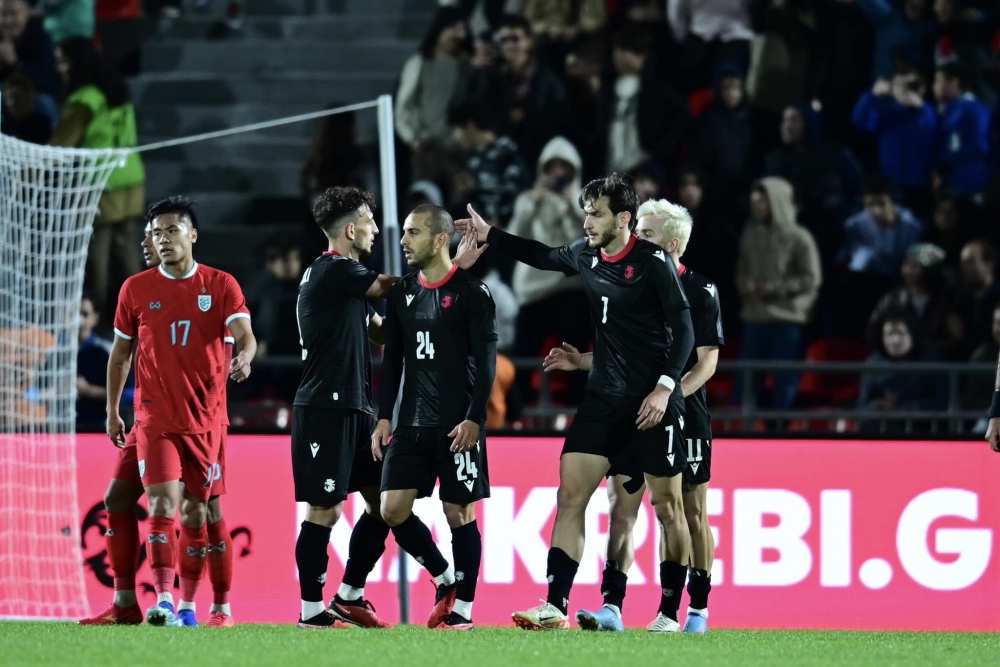 Báo Thái Lan thừa nhận sự thật phũ phàng về đội nhà sau trận thua muối mặt trước Georgia - Ảnh 1. Báo Thái Lan thừa nhận sự thật phũ phàng về đội nhà sau trận thua muối mặt trước Georgia - Ảnh 1.