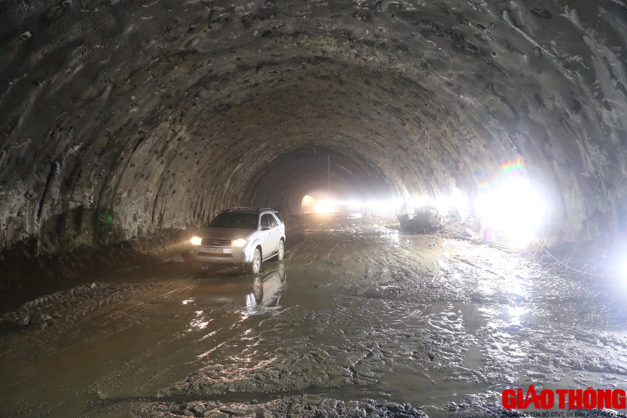 Ch&iacute;nh thức th&ocirc;ng hầm Thần Vũ tr&ecirc;n tuyến Cao tốc Diễn Ch&acirc;u &ndash; B&atilde;i Vọt - Ảnh 6.