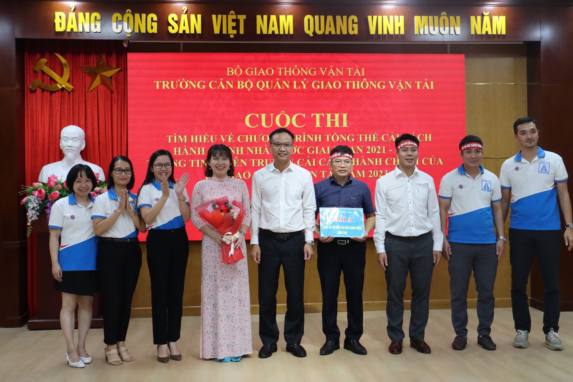 Bộ GTVT trao giải cuộc thi về cải c&aacute;ch h&agrave;nh ch&iacute;nh - Ảnh 6.
