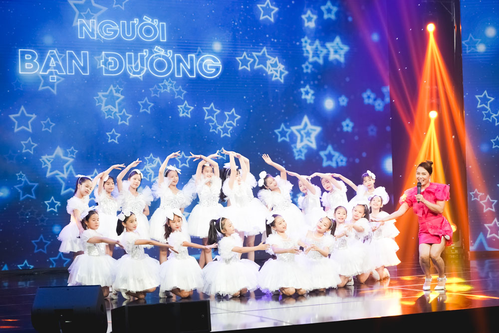 Thượng t&ocirc;n ph&aacute;p luật để x&acirc;y dựng văn h&oacute;a giao th&ocirc;ng an to&agrave;n - Ảnh 4.