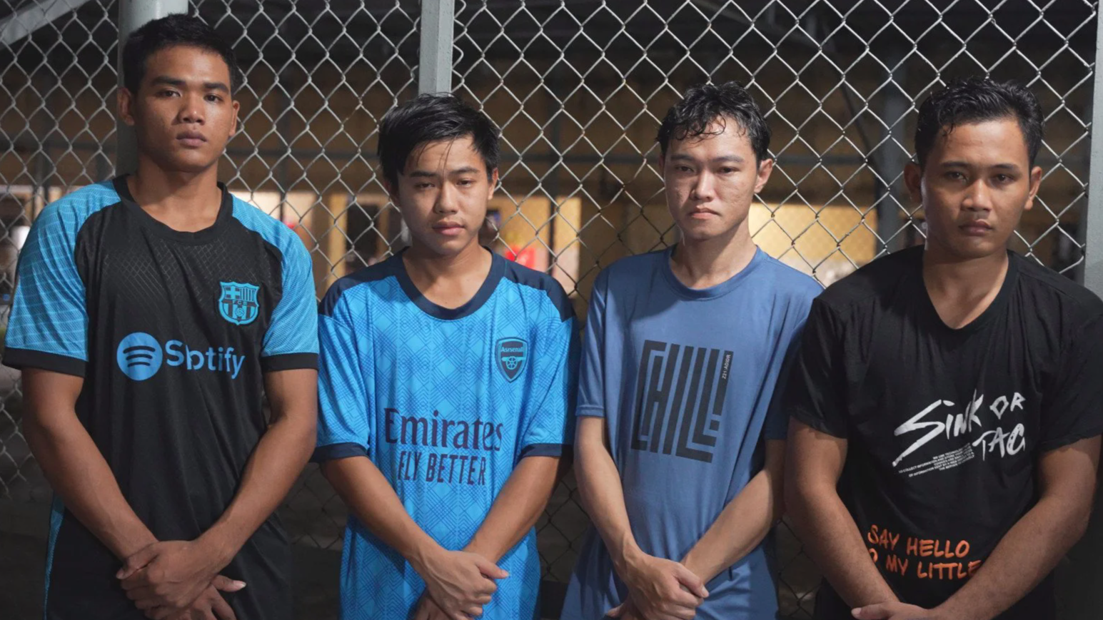 Bắt 13 người trong nh&oacute;m tội phạm giao dịch gần 6 tấn ph&aacute;o - Ảnh 2.