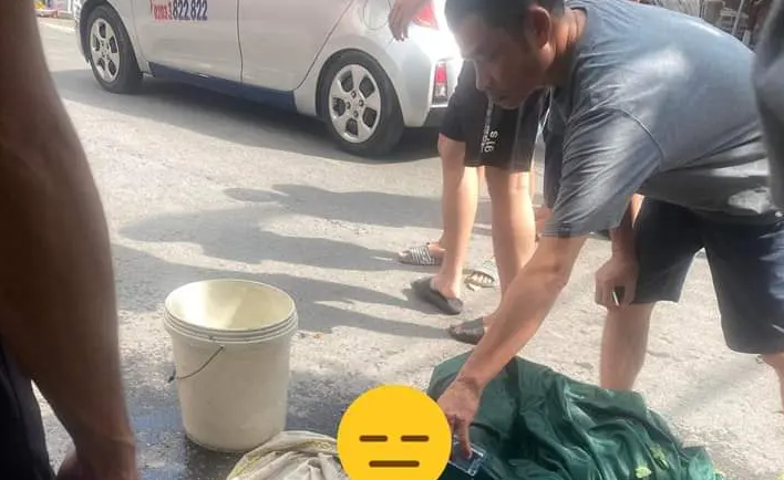 Nam điều dưỡng vi&ecirc;n bị bỏng nặng khi mang xăng đến cửa nh&agrave; bạn g&aacute;i tự thi&ecirc;u ở Hạ Long - Ảnh 1.