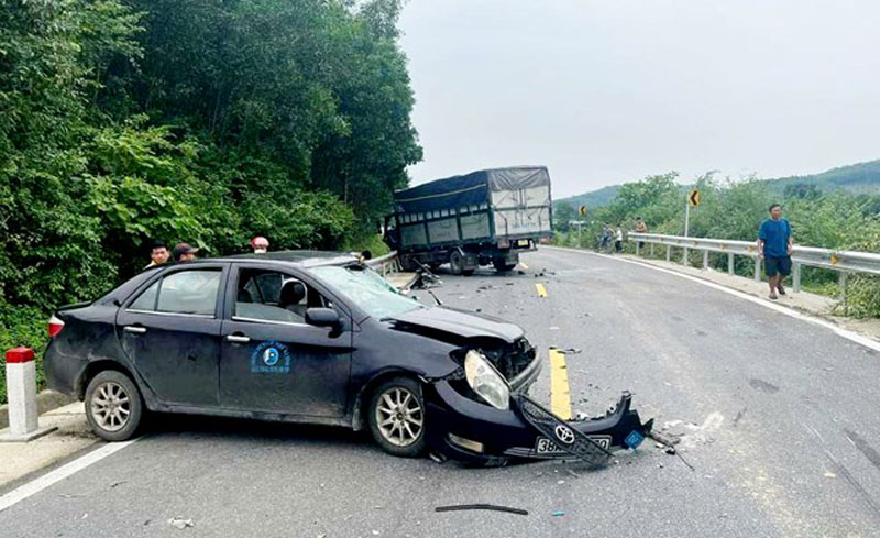 Tin tức tai nạn giao th&ocirc;ng mới nhất ng&agrave;y h&ocirc;m nay 17/10/2023 - Ảnh 2.