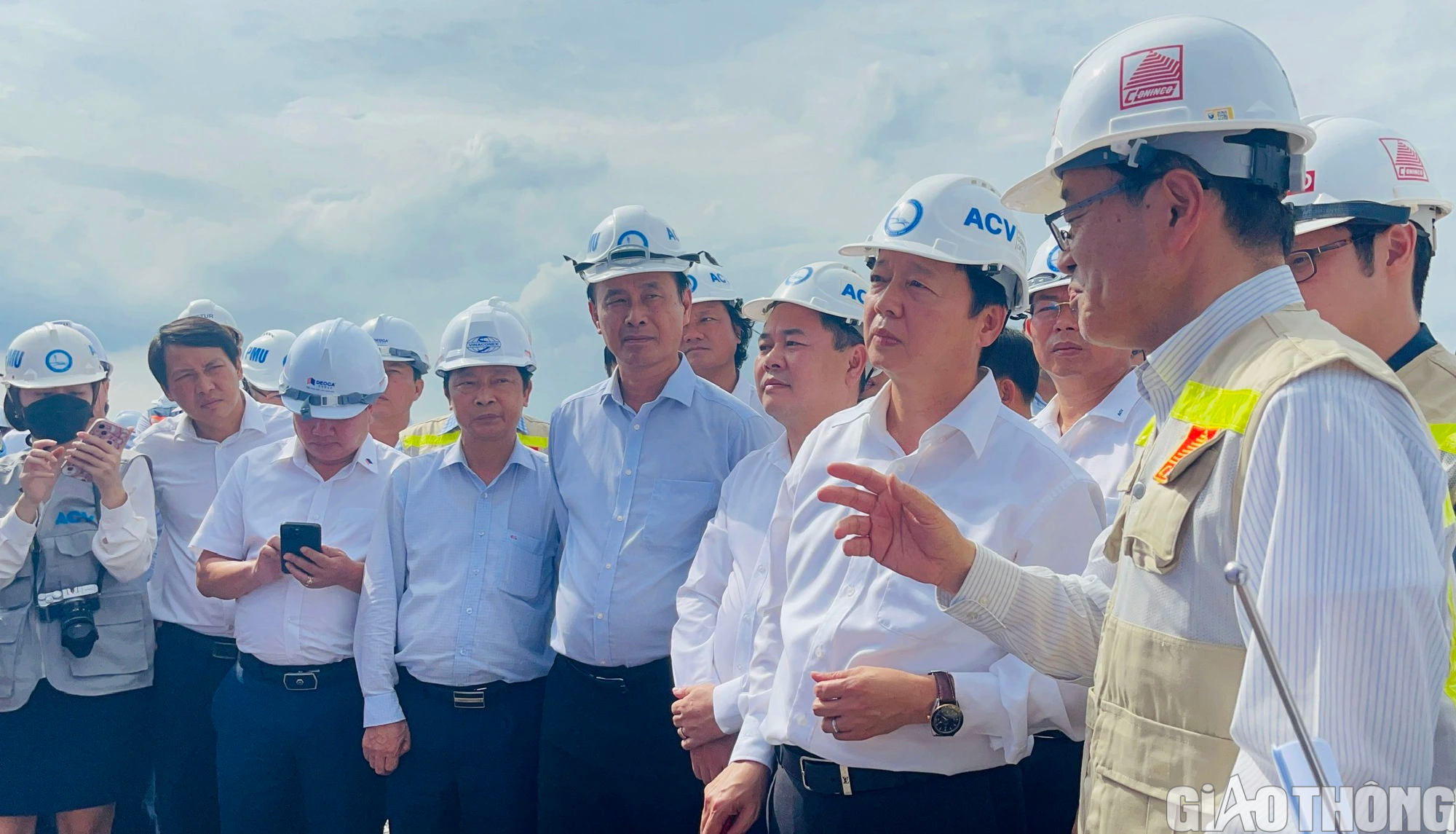 Ph&oacute; thủ tướng: Nh&agrave; thầu yếu k&eacute;m phải rời khỏi dự &aacute;n s&acirc;n bay Long Th&agrave;nh- Ảnh 1.