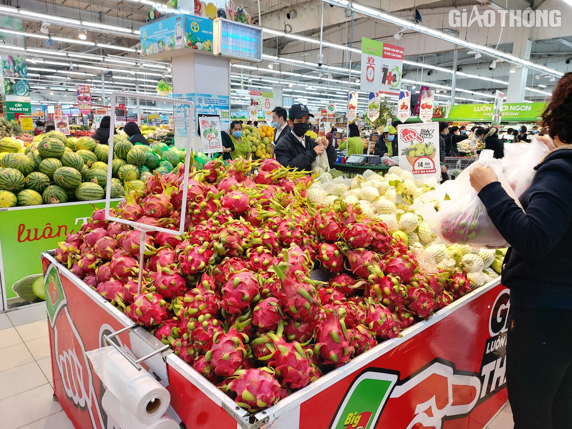 Bộ T&agrave;i ch&iacute;nh đề xuất giảm 2% thuế VAT th&ecirc;m 6 th&aacute;ng đầu năm 2024 - Ảnh 1.