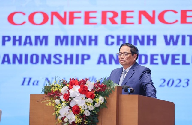 Thủ tướng n&ecirc;u ba cam kết của Việt Nam với nh&agrave; đầu tư nước ngo&agrave;i - Ảnh 2.