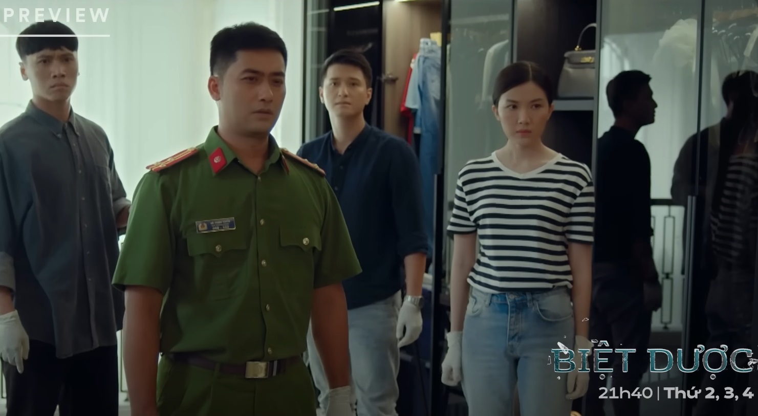 Đội của Tuyển điều tra án mạng xảy ra ở nhà ông Hoàng Đội của Tuyển điều tra án mạng xảy ra ở nhà ông Hoàng