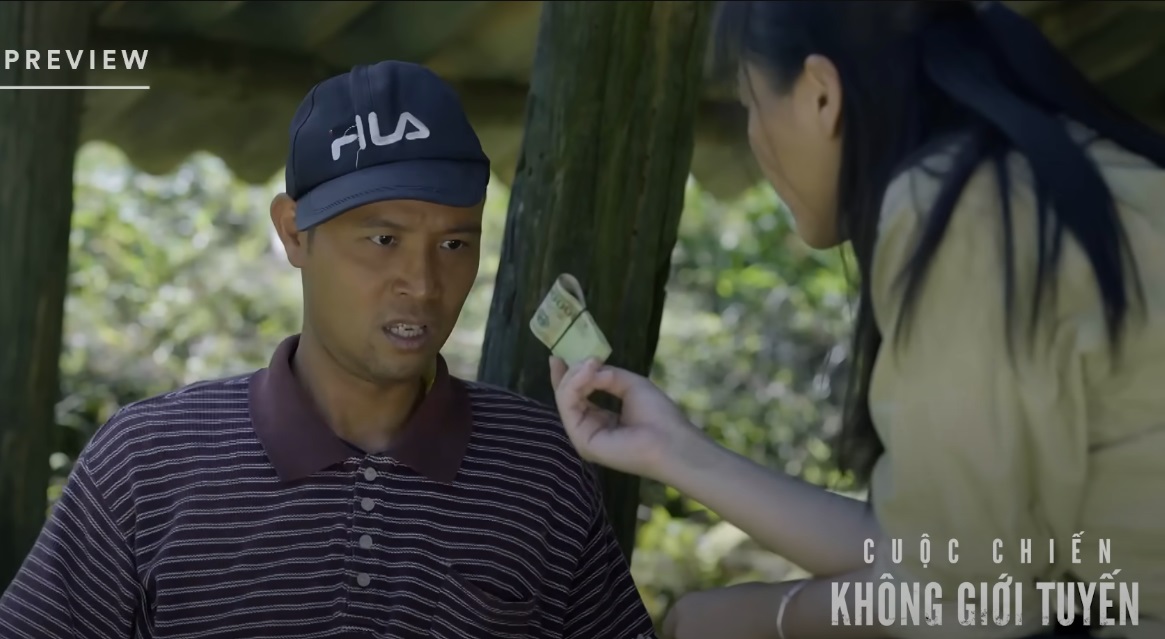 Lang Phương d&ugrave;ng tiền moi th&ocirc;ng tin từ A Rể