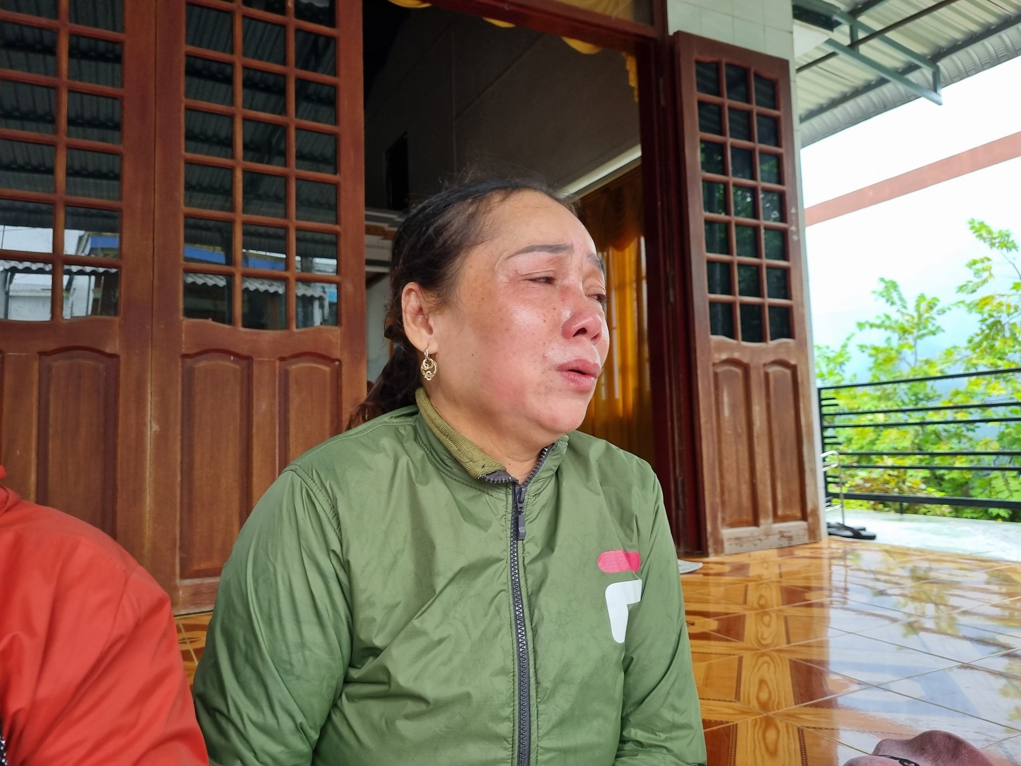 Thất thần ng&oacute;ng tin 12 ngư d&acirc;n Quảng Nam mất t&iacute;ch tr&ecirc;n biển - Ảnh 2.