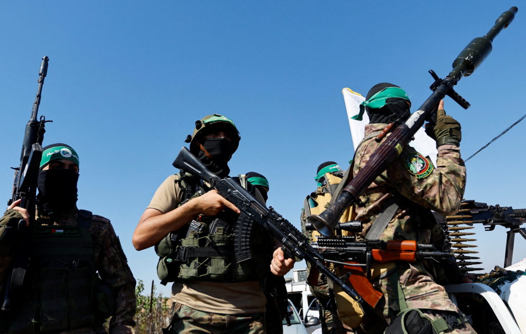 Israel vs Hamas: Đồng minh, vũ kh&iacute; của b&ecirc;n n&agrave;o hơn? - Ảnh 3.