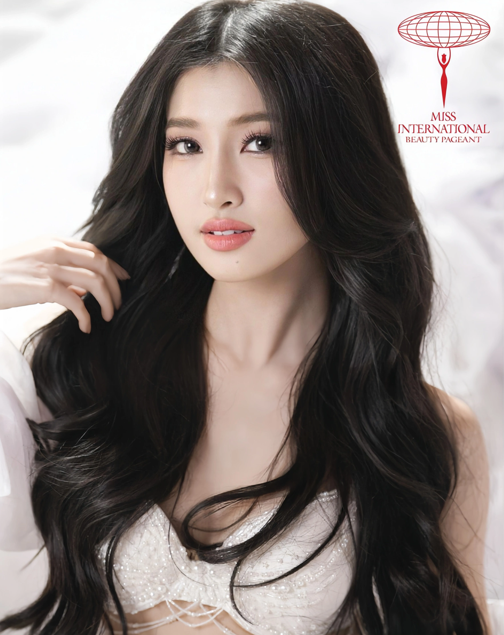 Kh&aacute;n giả Cambodia, Philippines m&ecirc; mẩn vẻ đẹp của Phương Nhi - Ảnh 1.