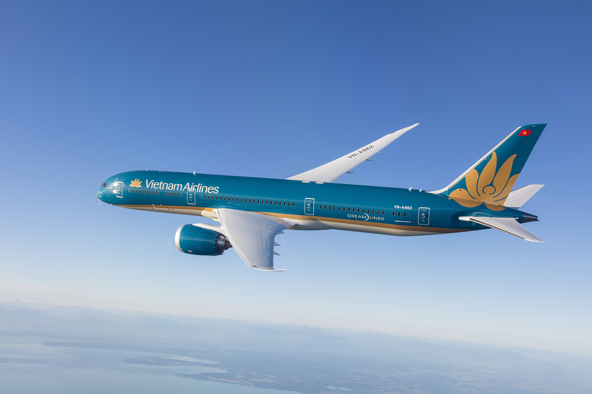 Vietnam Airlines tung ưu đ&atilde;i "khủng" Tết Gi&aacute;p th&igrave;n 2024 - Ảnh 1.