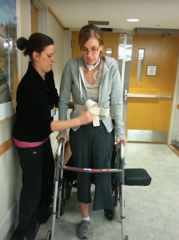 C&ocirc; g&aacute;i phải cắt cụt ch&acirc;n sau khi mắc c&uacute;m, hối hận v&igrave; mắc một sai lầm cực phổ biến - Ảnh 2.