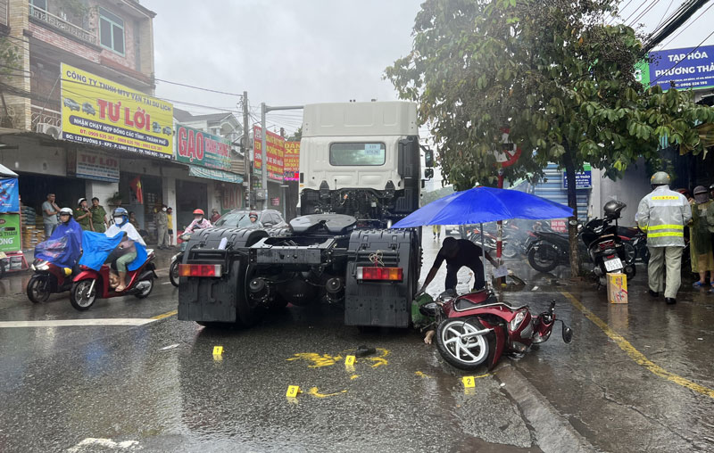 Tin tức tai nạn giao th&ocirc;ng mới nhất ng&agrave;y h&ocirc;m nay 3/10/2023 - Ảnh 2.