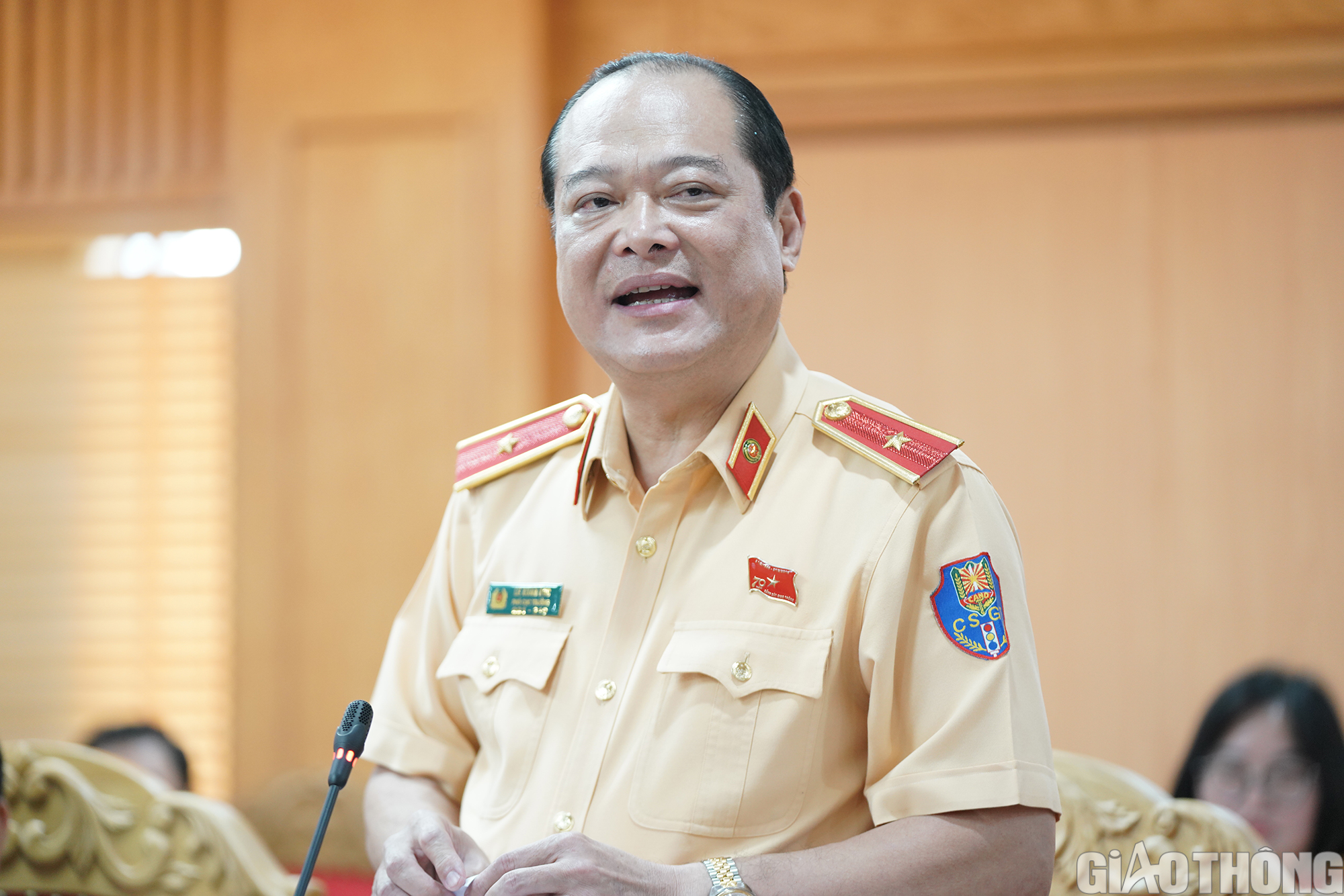 76 người tr&uacute;ng đấu gi&aacute; biển số đ&atilde; nộp gần 17 tỷ đồng - Ảnh 1.