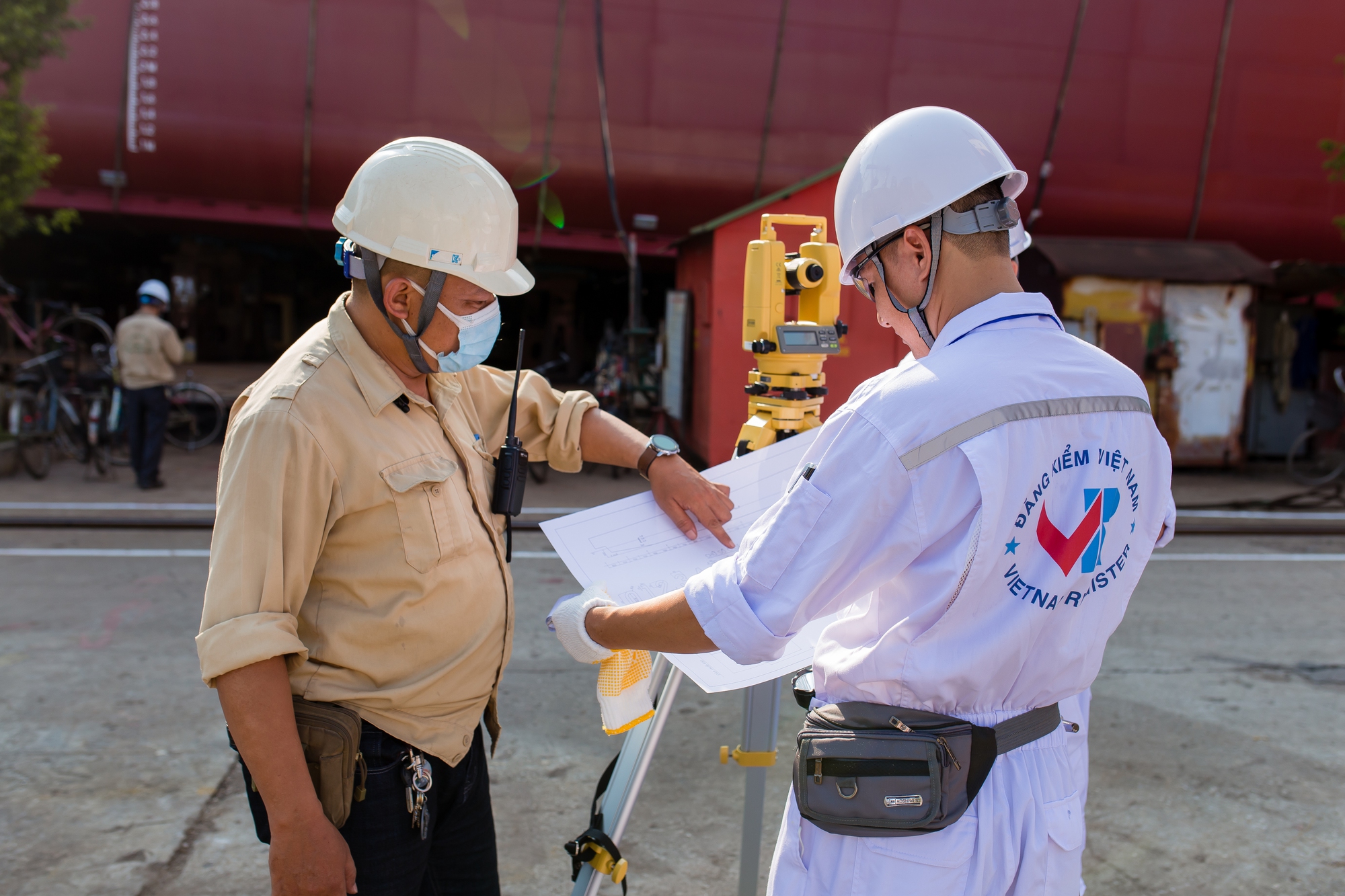 730 giấy chứng nhận đăng kiểm điện tử tàu biển được cấp trong 6 tháng - Ảnh 2. 730 giấy chứng nhận đăng kiểm điện tử tàu biển được cấp trong 6 tháng - Ảnh 2.