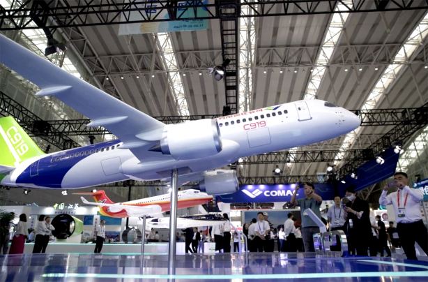 photo-1696254985691 photo-1696254985691