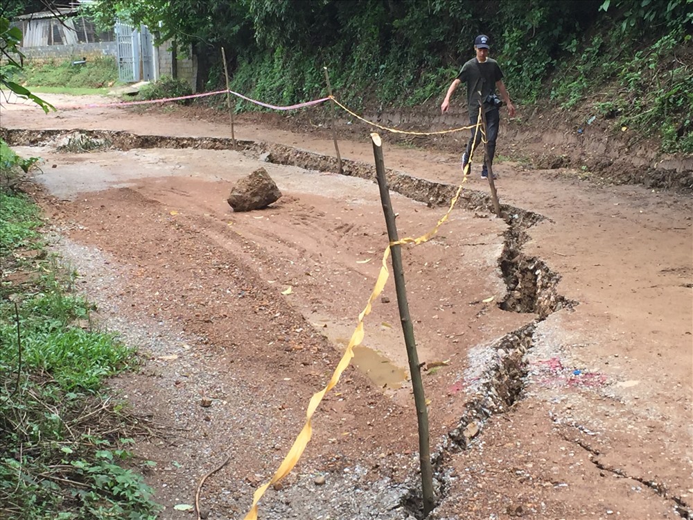 H&agrave; Nội hướng dẫn lưu th&ocirc;ng qua đoạn sụt l&uacute;n nghi&ecirc;m trọng đi Ho&agrave; B&igrave;nh - Ảnh 1.
