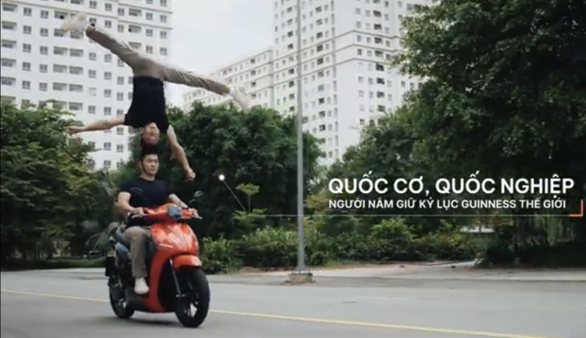 C&ocirc;ng an TP Thủ Đức, Sở Văn ho&aacute; v&agrave; Thể thao x&aacute;c minh clip nghệ sĩ diễn xiếc tr&ecirc;n xe m&aacute;y  - Ảnh 2.