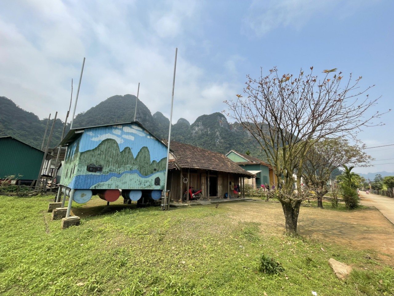 Điều g&igrave; biến T&acirc;n H&oacute;a từ rốn lũ kinh ho&agrave;ng th&agrave;nh L&agrave;ng du lịch tốt nhất thế giới? - Ảnh 3.
