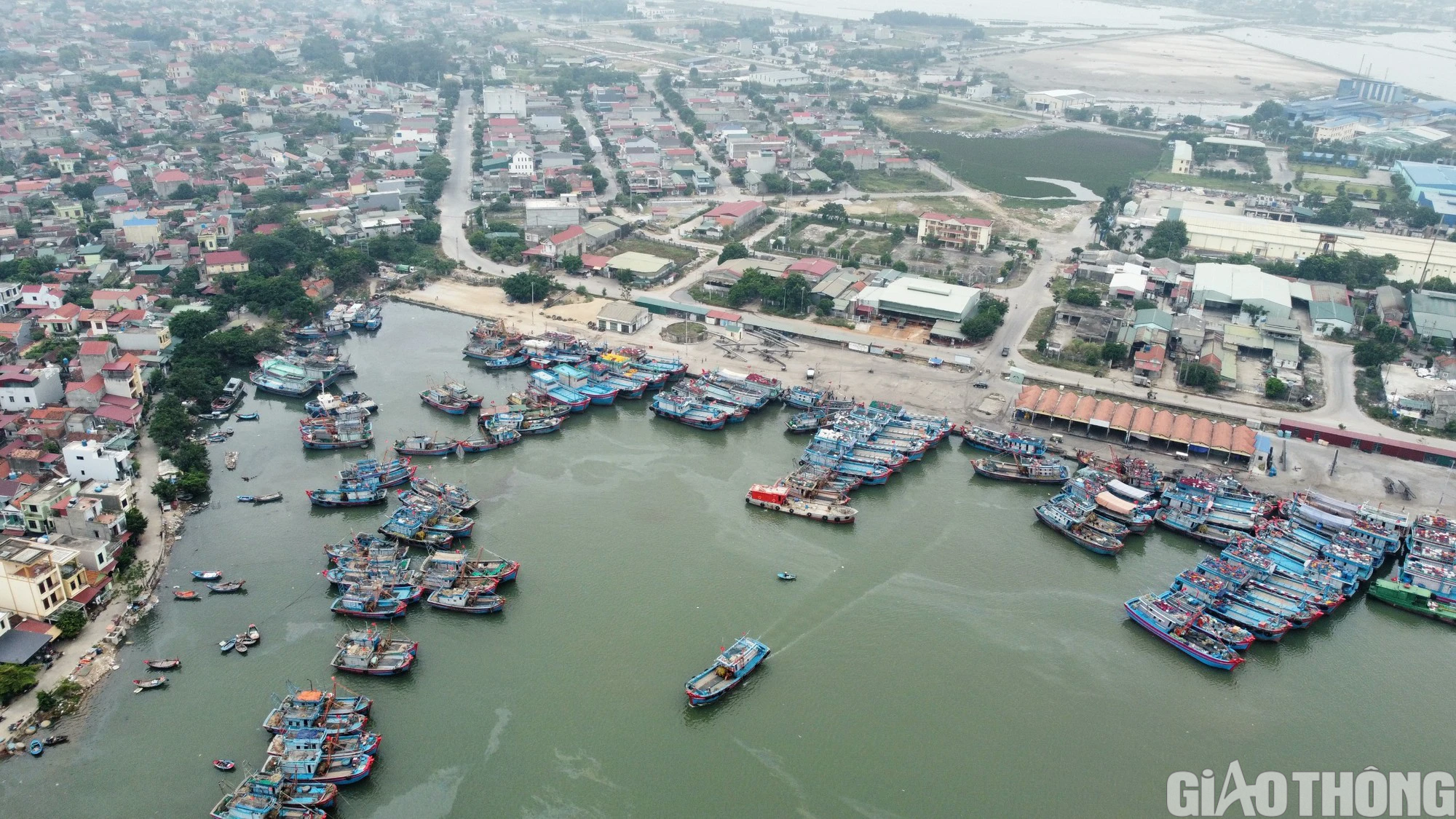 Luồng t&agrave;u ở Lạch Bạng bị bồi lắng - Ảnh 7.