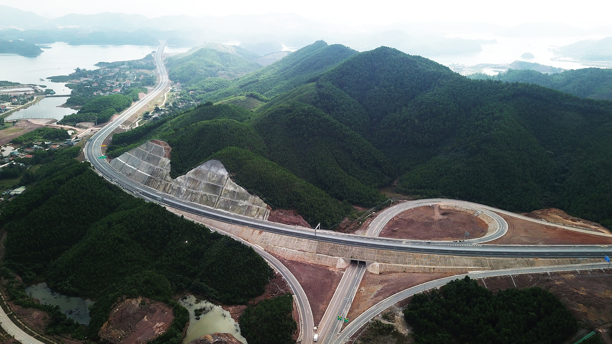 Vì sao nên phân cấp làm cao tốc? - Ảnh 1. Vì sao nên phân cấp làm cao tốc? - Ảnh 1.