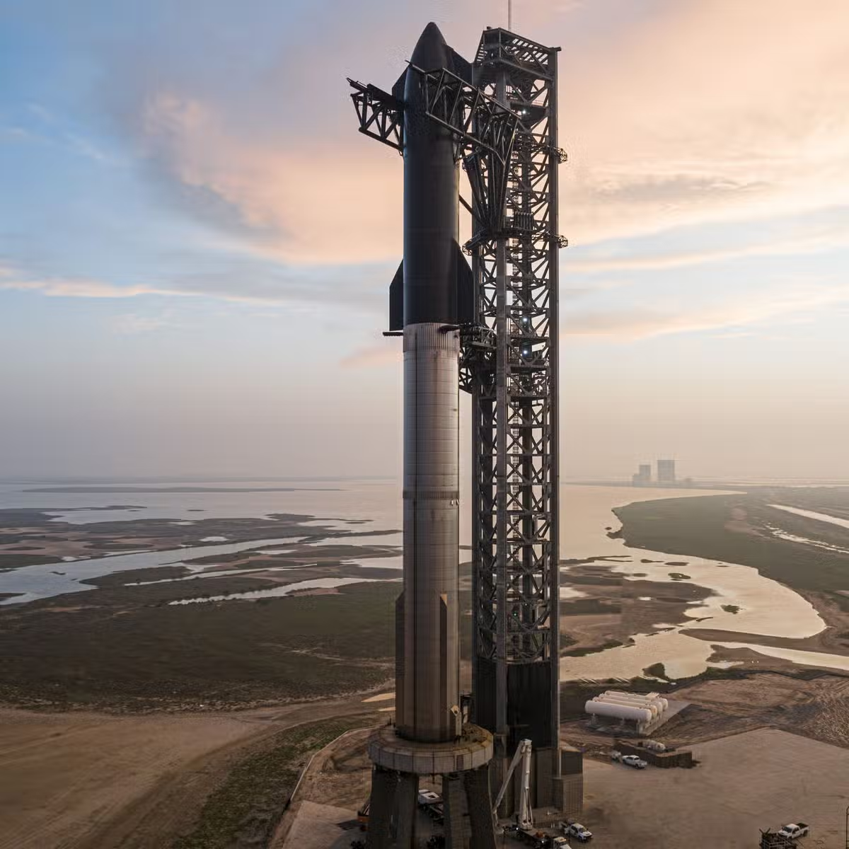 G&atilde; khổng lồ Mỹ kh&ocirc;ng thể cất c&aacute;nh, l&aacute;ng gi&ecirc;ng Việt Nam bứt tốc - Ảnh 1.