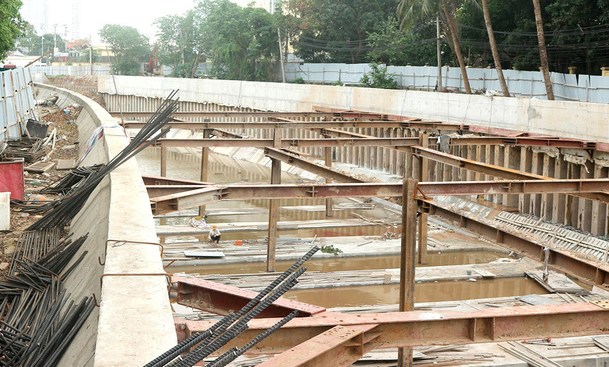 H&agrave; Nội ph&acirc;n luồng thi c&ocirc;ng, xe tải qua Đại lộ Thăng Long cần lưu &yacute; g&igrave;? - Ảnh 1.