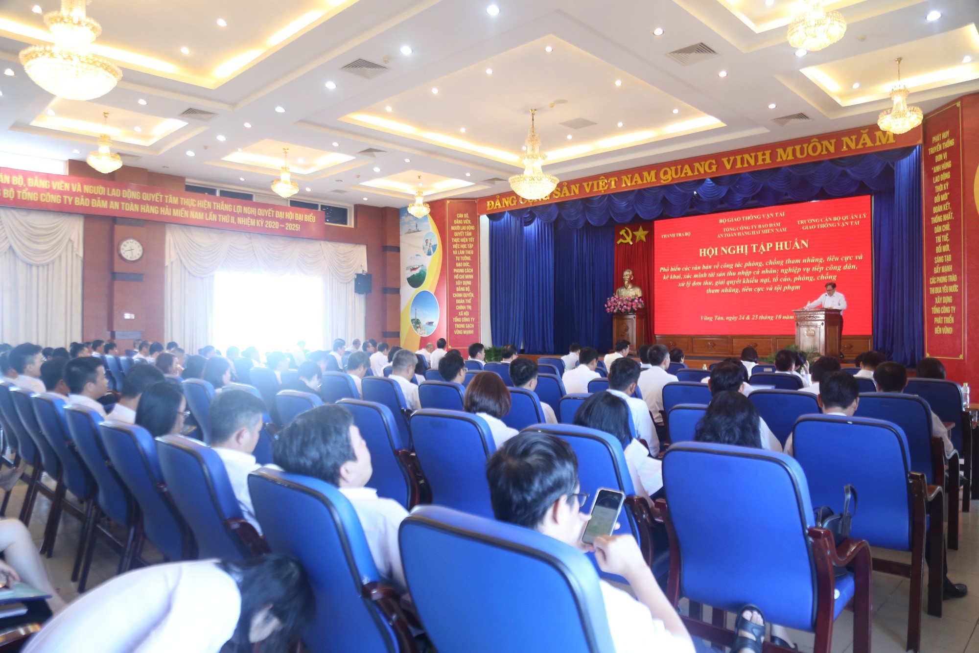 Ng&agrave;nh Giao th&ocirc;ng tập huấn c&ocirc;ng t&aacute;c ph&ograve;ng, chống tham nhũng, ti&ecirc;u cực tại 6 điểm cầu - Ảnh 1.