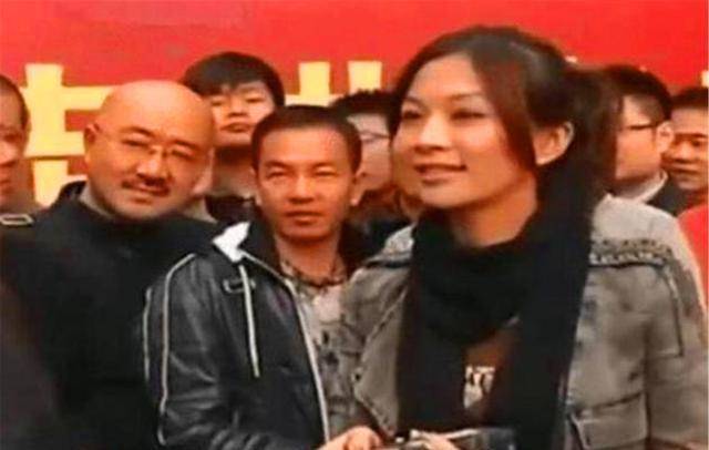B&aacute;n nh&agrave; 3.3 tỷ đồng để mua con cua giả, c&ocirc; g&aacute;i &ldquo;mất hồn&rdquo; khi nghe chuy&ecirc;n gia định gi&aacute; - Ảnh 2.