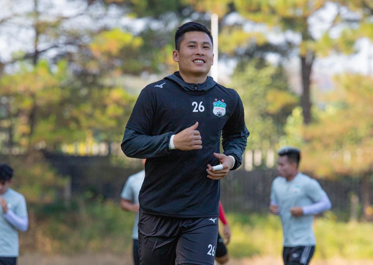 Đại gia V-League k&yacute; bản hợp đồng hiếm c&oacute; với cựu sao HAGL  - Ảnh 1.