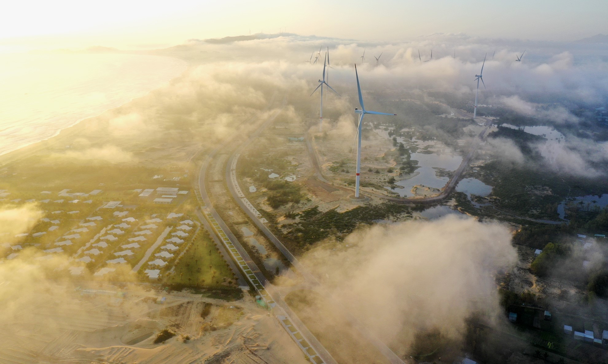 24 dự &aacute;n muốn mua b&aacute;n điện &ldquo;sạch&rdquo; kh&ocirc;ng qua EVN - Ảnh 1.