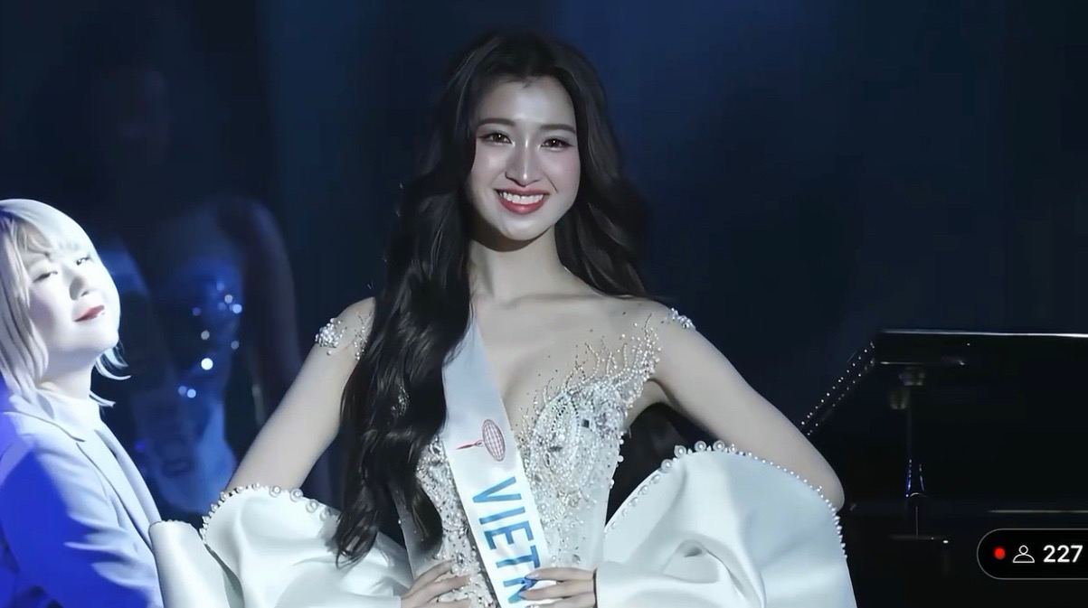 Phương Nhi lọt top 15 Miss International, "phá vỡ lời nguyền" Miss Visit Japan - Ảnh 1. Phương Nhi lọt top 15 Miss International, "phá vỡ lời nguyền" Miss Visit Japan - Ảnh 1.