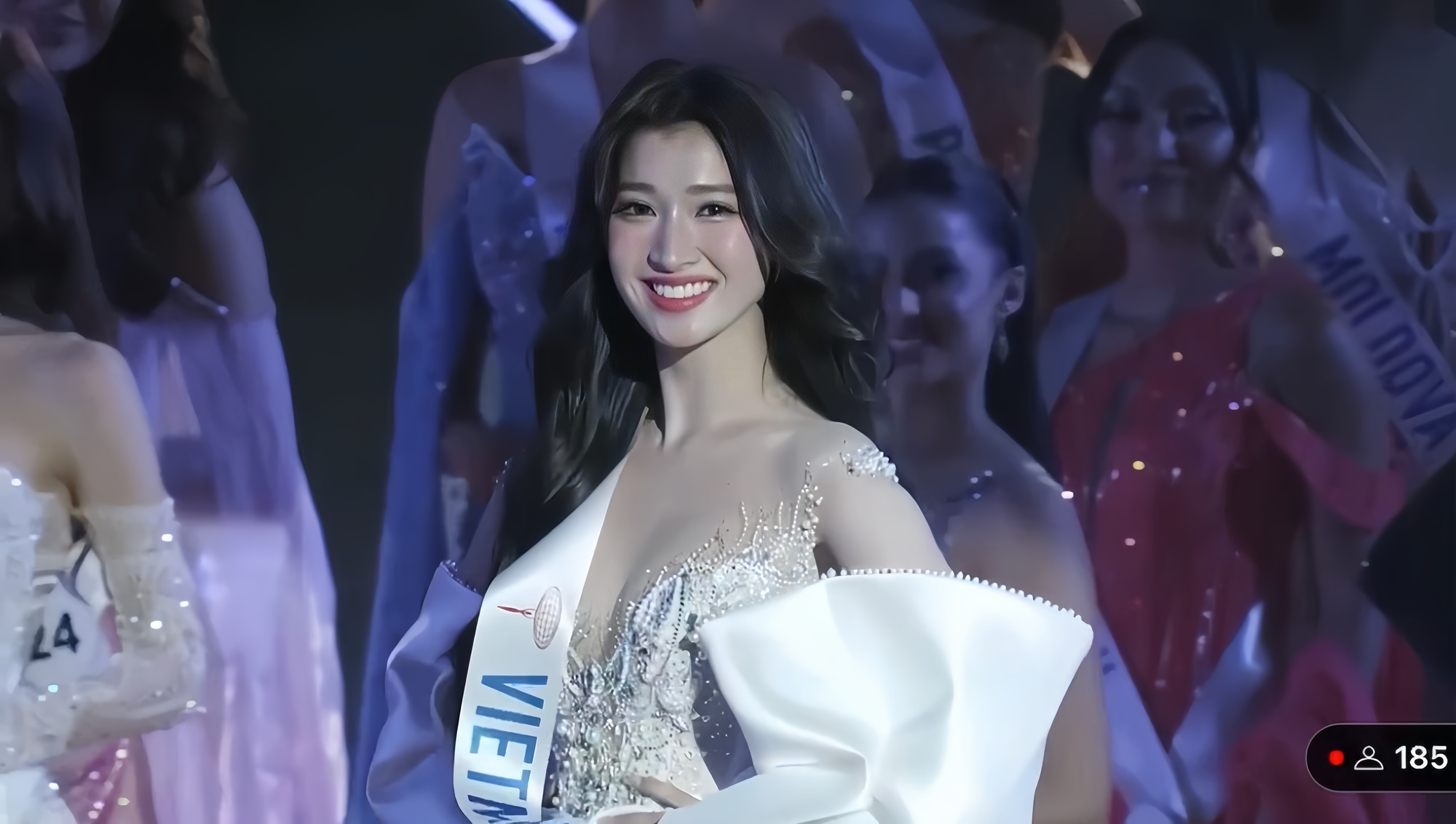 Phương Nhi lọt top 15 Miss International, "phá vỡ lời nguyền" Miss Visit Japan - Ảnh 2. Phương Nhi lọt top 15 Miss International, "phá vỡ lời nguyền" Miss Visit Japan - Ảnh 2.