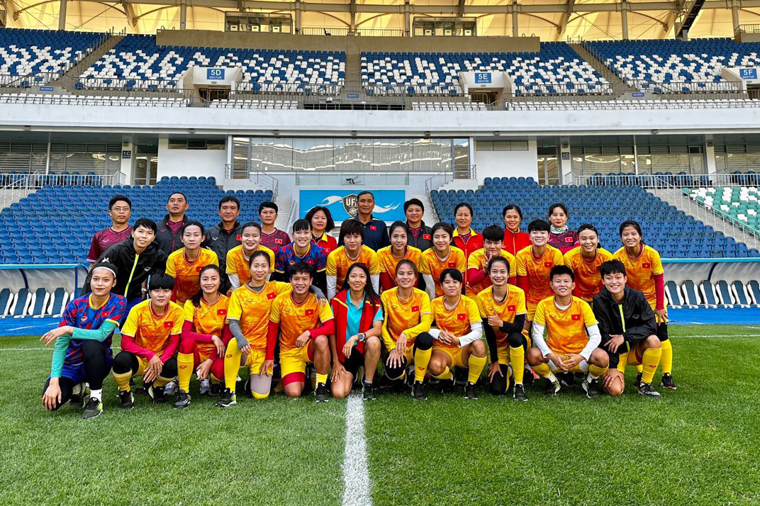 Xem đội tuyển nữ Việt Nam đ&aacute; trận mở m&agrave;n v&ograve;ng loại Olympic 2024 ở đ&acirc;u?  - Ảnh 1.