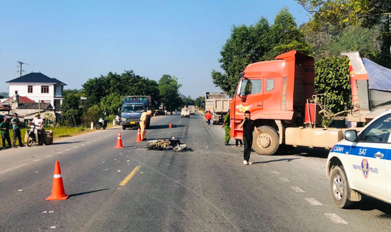 Tin tức tai nạn giao th&ocirc;ng mới nhất ng&agrave;y h&ocirc;m nay 28/10/2023 - Ảnh 1.